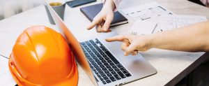Why Online Work Station Safety Training Works in Construction