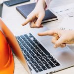 Why Online Work Station Safety Training Works in Construction